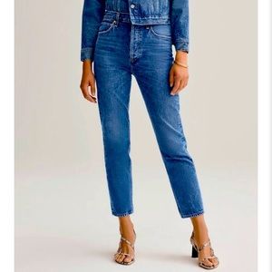 AGOLDE 1990’s Style
NICO Hi Rise Straight Crop